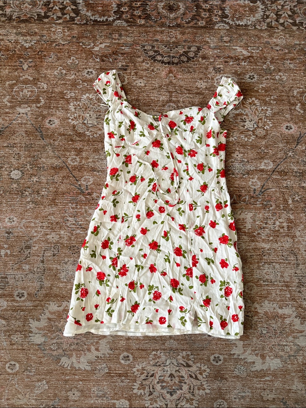 Zara White Dress with Red Rose Printing new no tide medium like xs